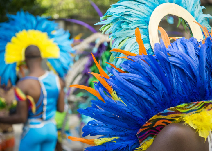 Danseurs costumés du Carnaval de Rio de Janeiro