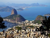 Vue sur la baie de Botafogo de Rio de Janeiro