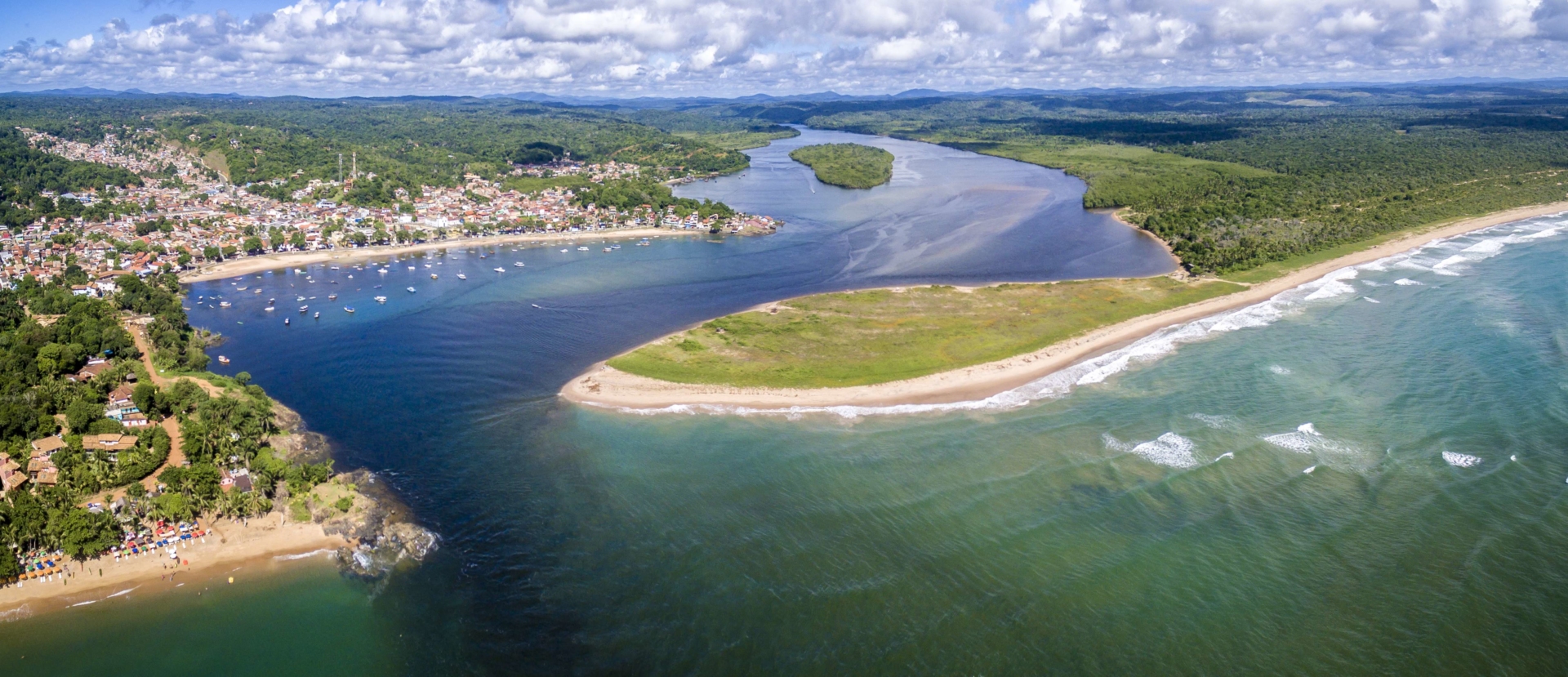 Vue aérienne d'Itacaré au Brésil