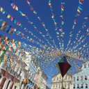 Fanions colorés dans les rues de Salvador de Bahia au Brésil